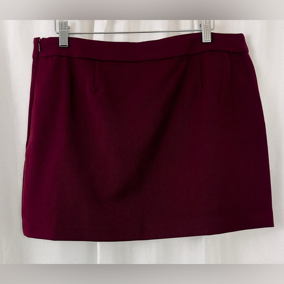 Steve Madden - Burgundy Cameron Miniskirt with off center side slit     … - Picture 8 of 11